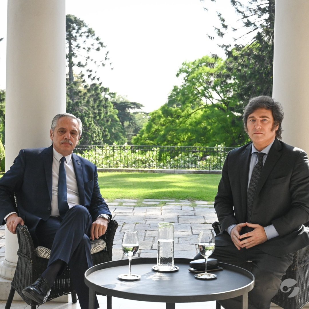 Comenzó la transición. Se reunieron Alberto Fernández y Javier Milei