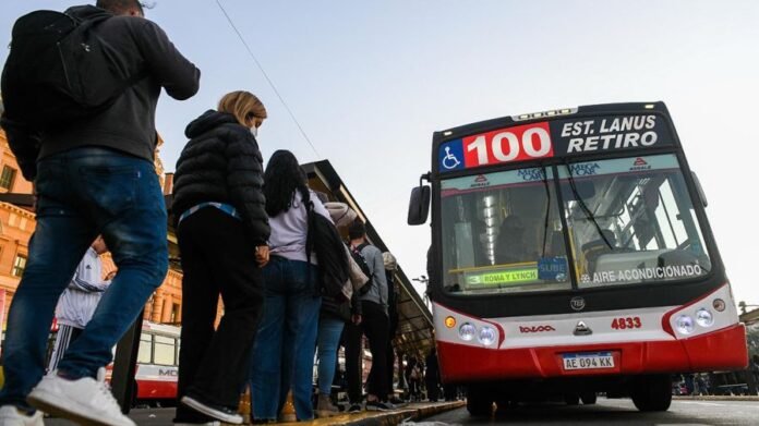 Más golpes al bolsillo: aumentan un 31% los colectivos en el AMBA