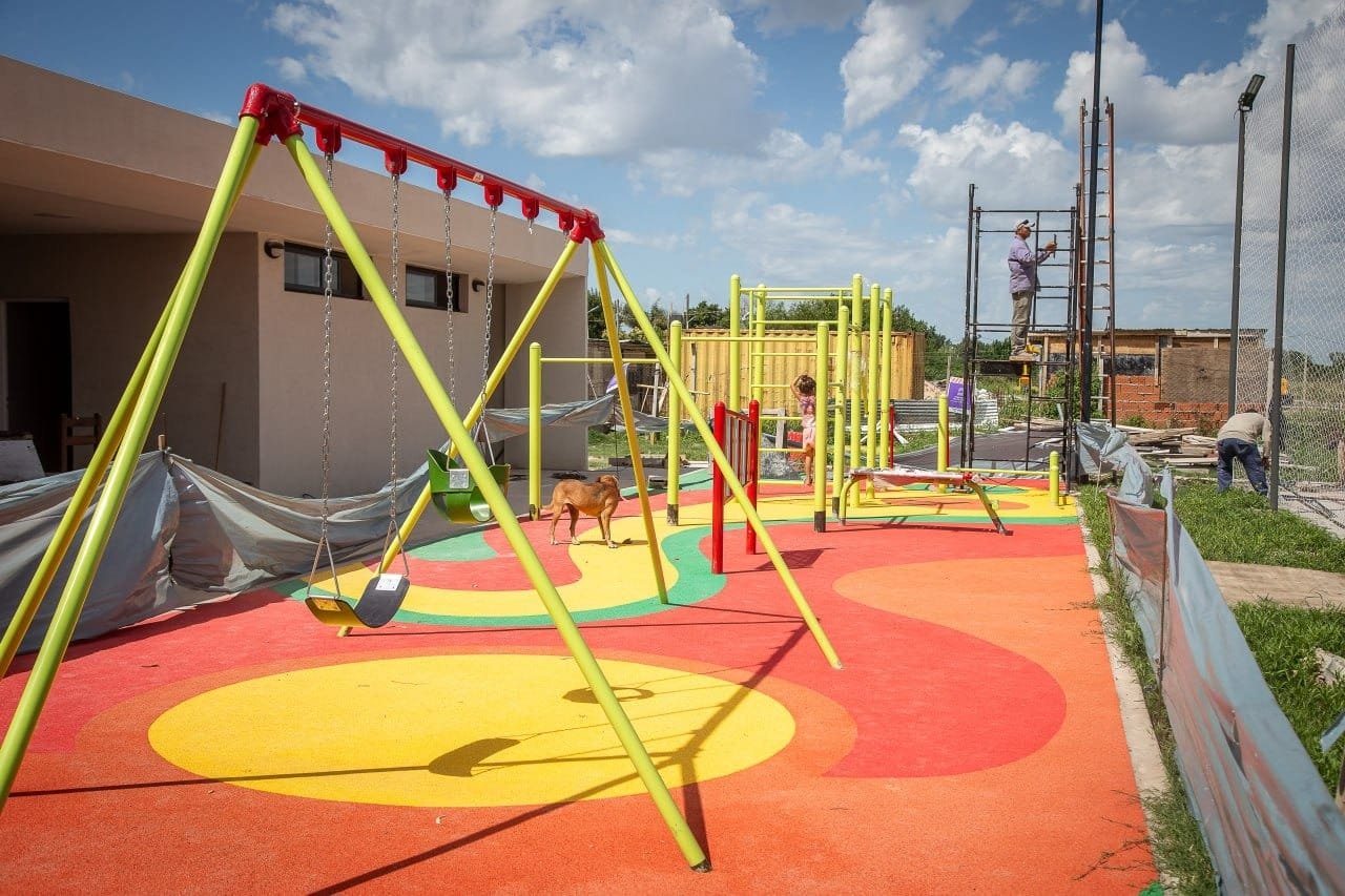 Bernal. Avanzan las obras del polideportivo Cristina Corazón