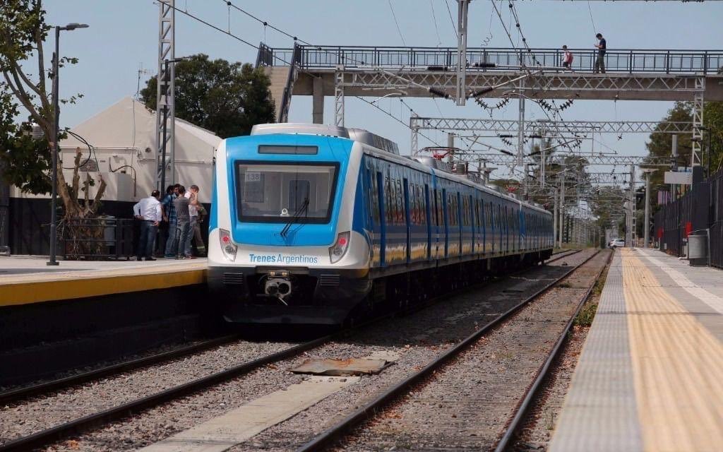 ¿Qué pasó con el Tren Roca?: Un jueves de cancelaciones y demoras