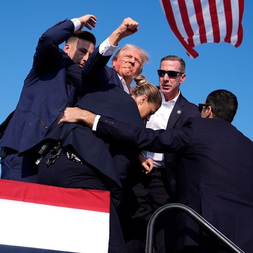 Atentaron contra Donald Trump, se salvó de milagro