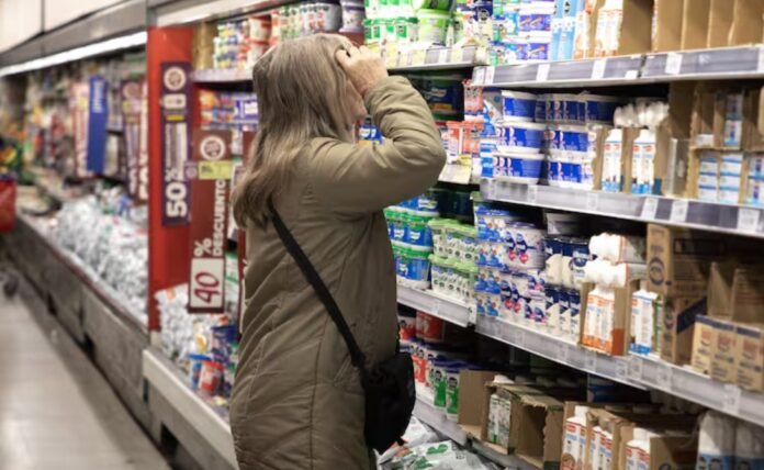 Datos del INDEC: Se hunden las ventas en supermercados y autoservicios y decayó el consumo a un nivel que no sucedía desde noviembre de 2023