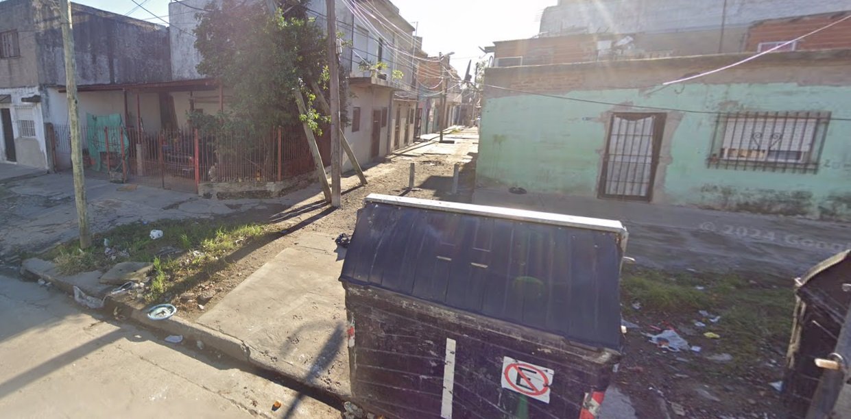 Villa Corina. Hallan muerta a mujer a golpes, buscan identificar al responsable
