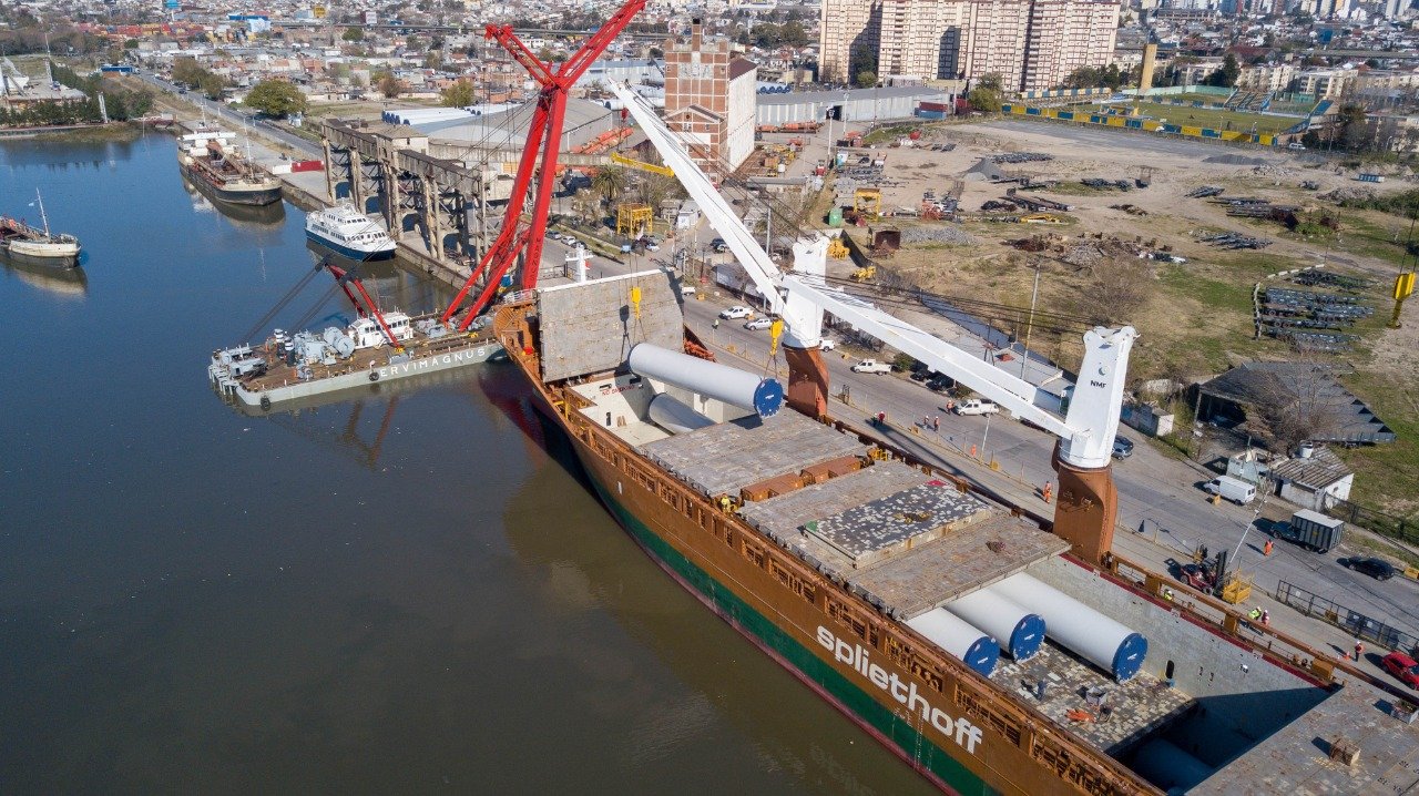 Julián Álvarez advirtió por maniobras en el Puerto de Dock Sud, adelantó posible judicialización