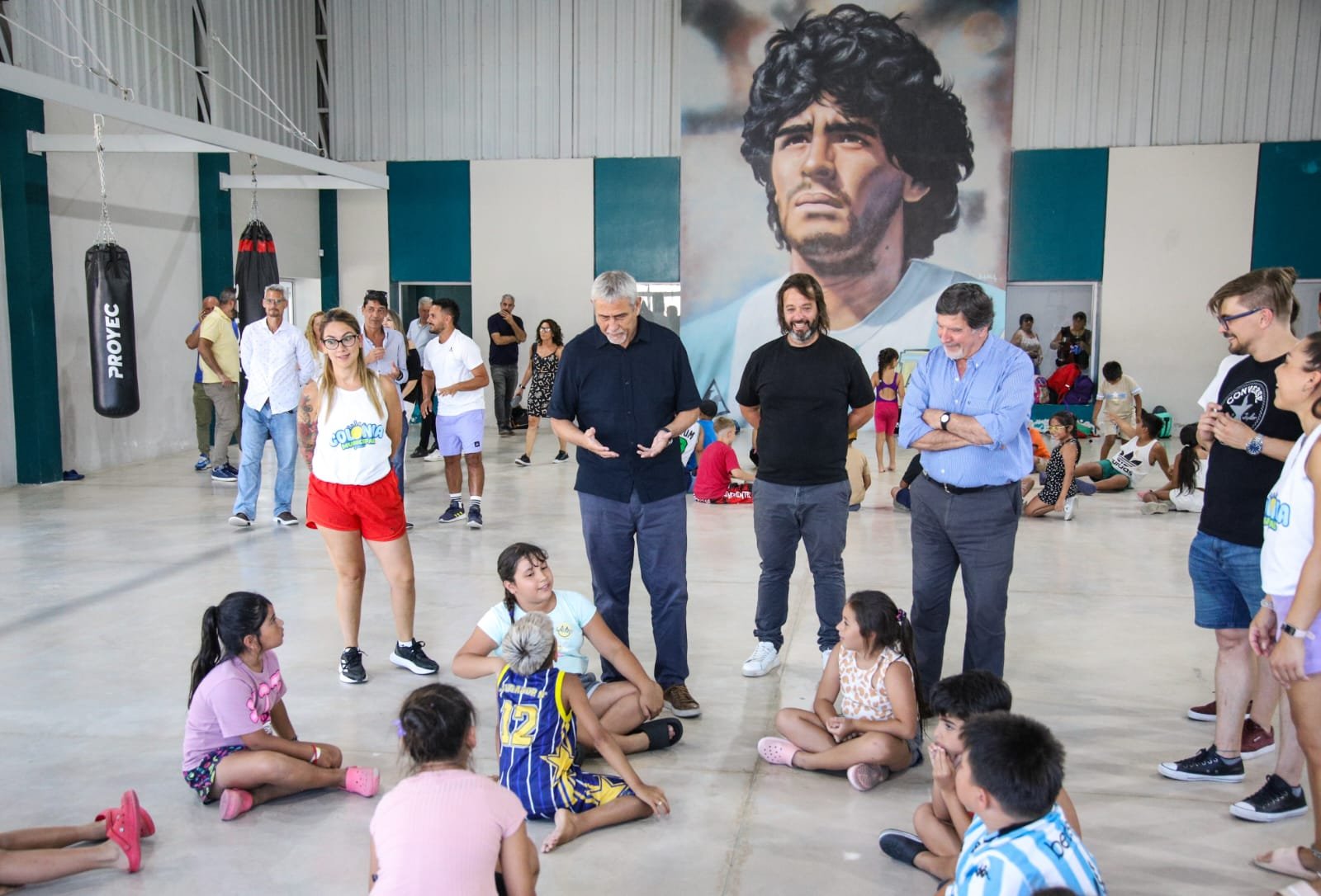 Avellaneda. Ferraresi y Sileoni visitaron una colonia municipal