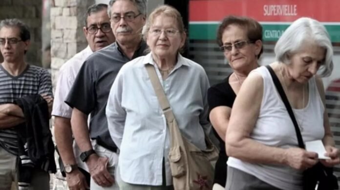 Jubilados. Suba del 2,7% para febrero y con bono congelado