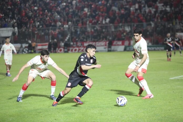 Arsenal, un triunfazo clave en Tucumán para soñar con la permanencia