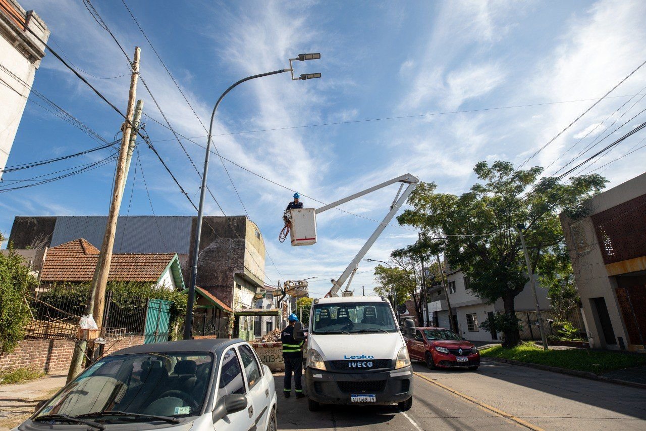 Lanús: Julián Álvarez supervisó la repotenciación lumínica de la Avenida Eva Perón