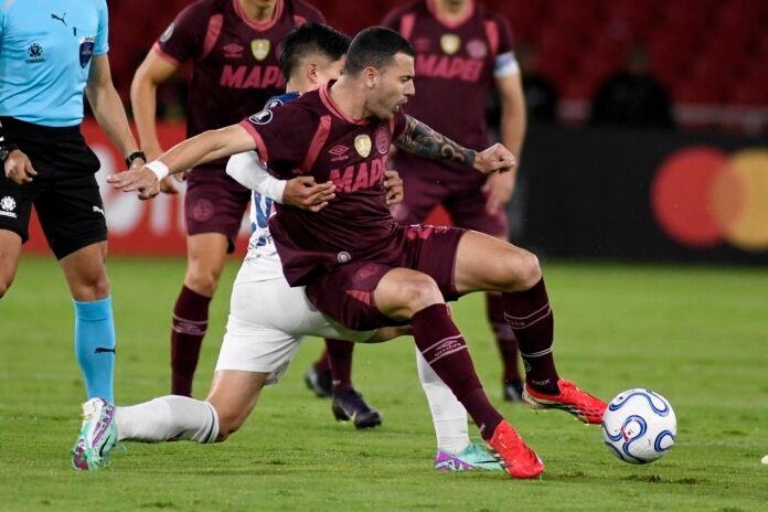 Lanús perdió con Liga de Quito y quedó afuera de la Libertadores