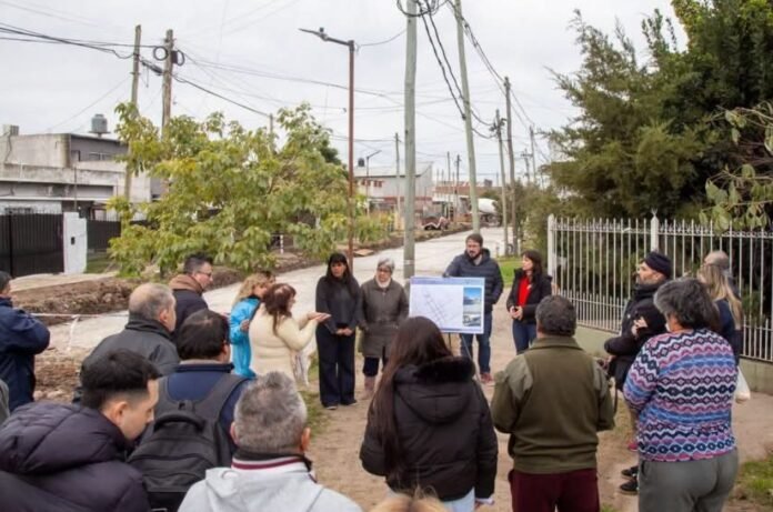 Barrio Kolynos de Quilmes: realizan obras de pavimentación