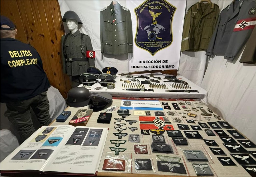 Gerli: detienen a vecino por vender y atesorar simbología nazi