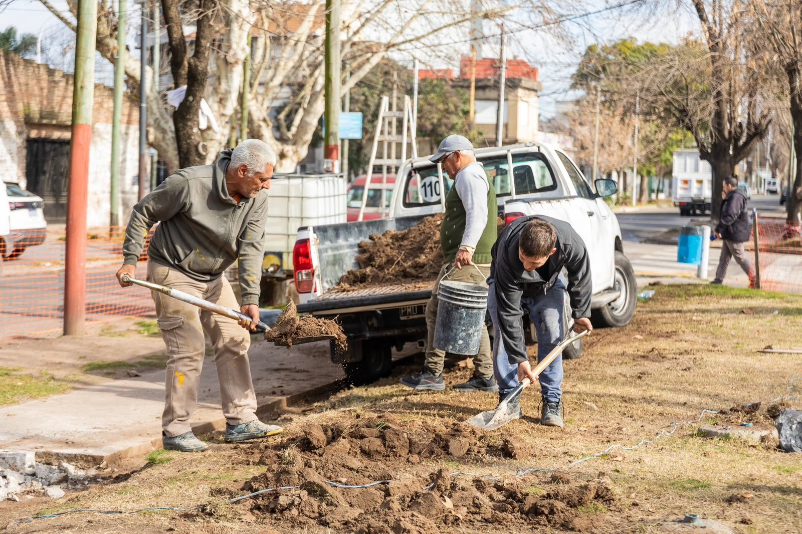 Remedios de Escalada: Iniciaron las obras para la puesta en valor de la Plaza José Hernández