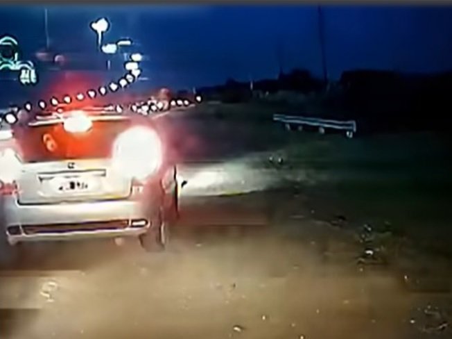 Autopista Buenos Aires – La Plata: Interceptan y sancionan a conductor por manejar por la banquina