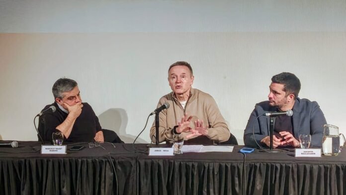 Jorge Sola en la UNLa: analizó el presente y los desafíos para el mundo del trabajo