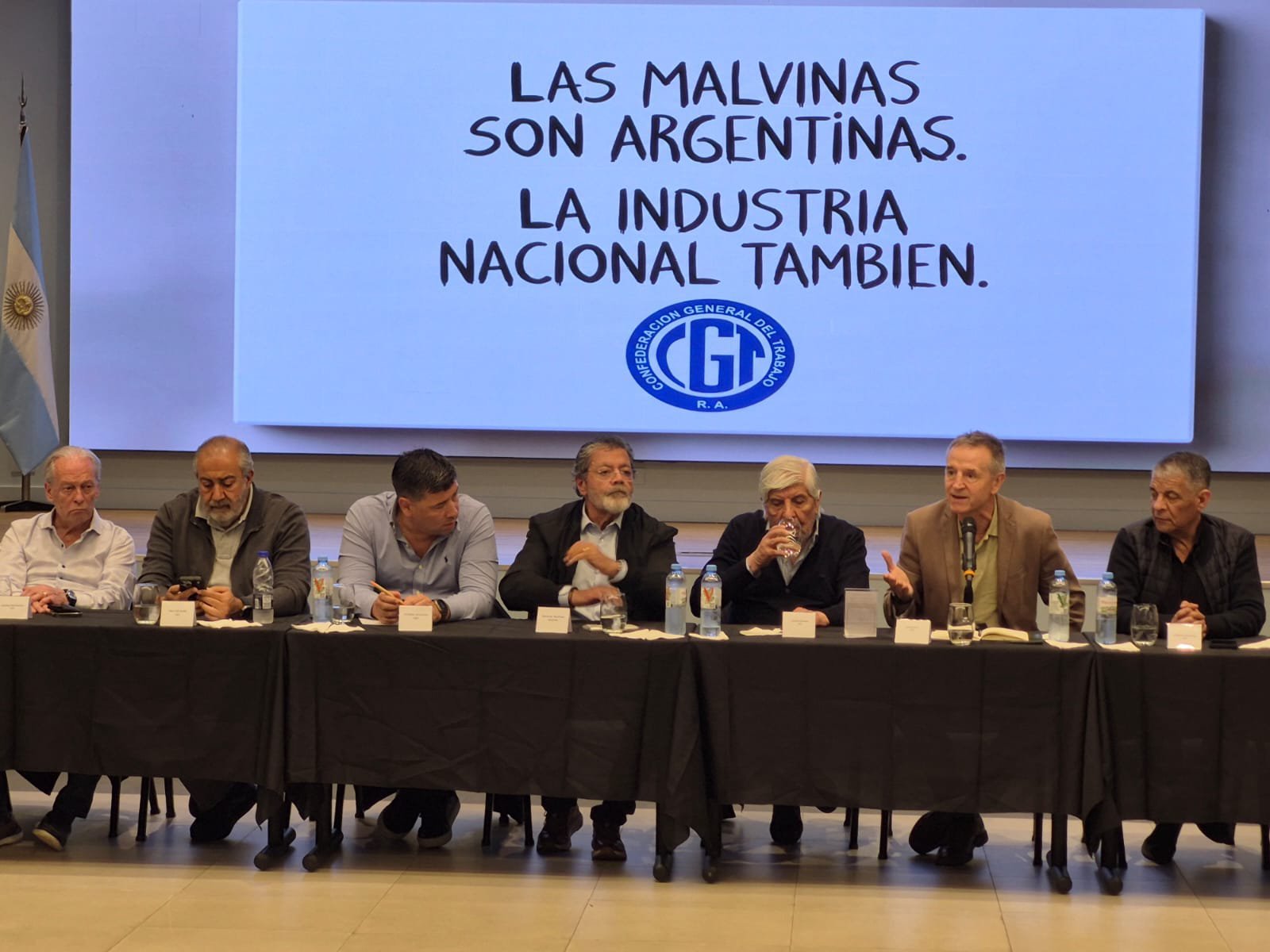 Crónicas gremiales: La CGT movilizará el 8 de octubre y acompañará a las universidades