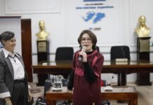 Ian Moche en el HCD de Lanús: dio una charla sobre concientización del autismo