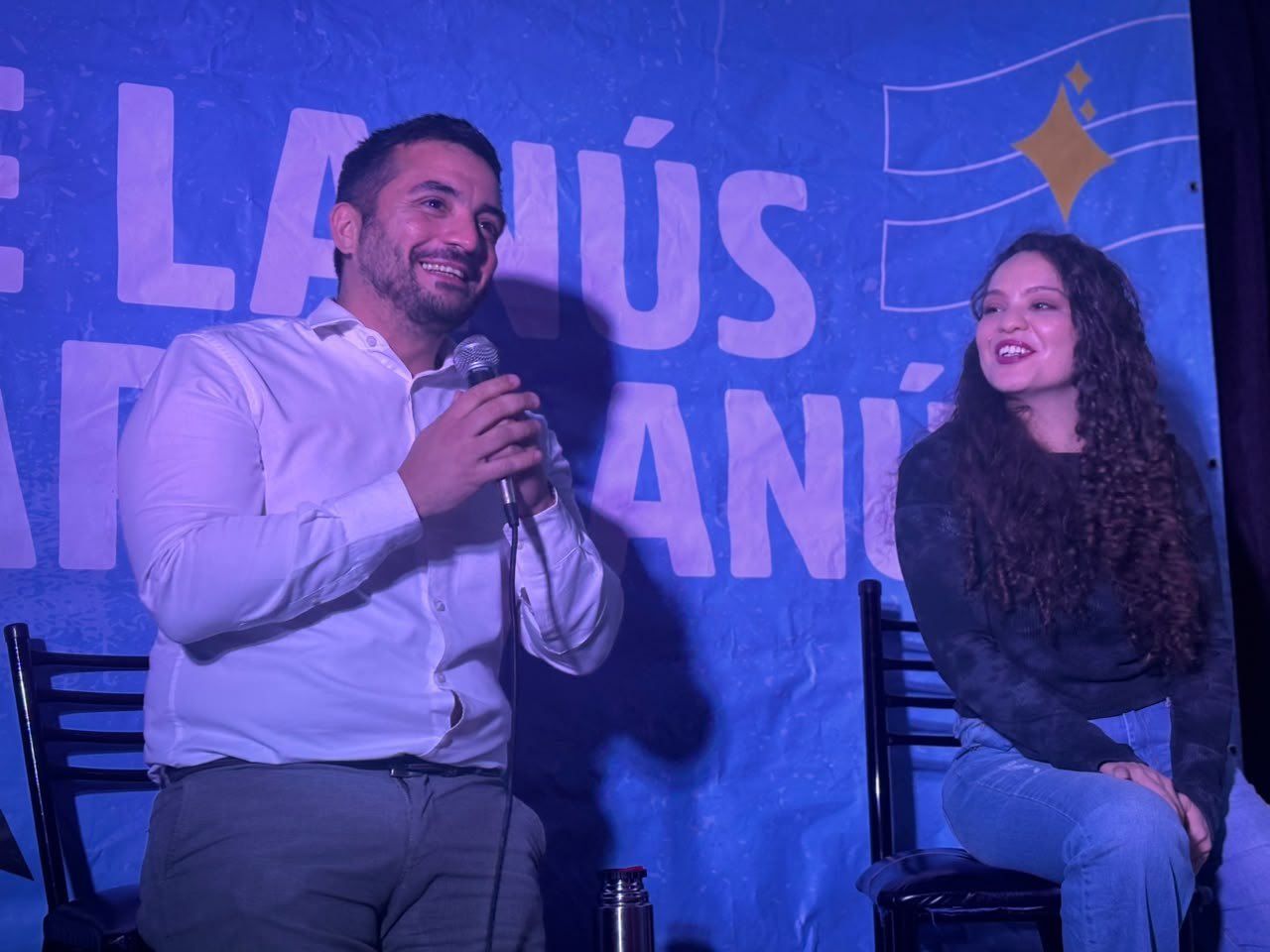 Balladares y Mayra Arena compartieron un conversatorio con un análisis local y nacional