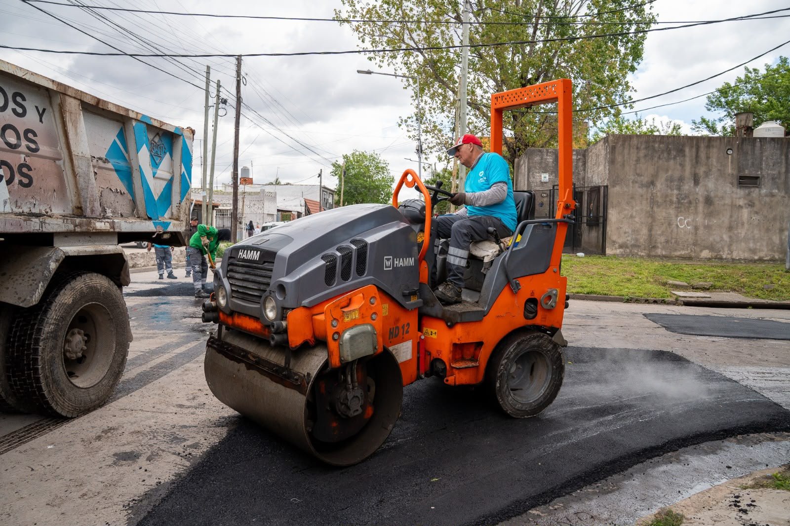 Lanús: avanzan obras de pavimentación en Gerli